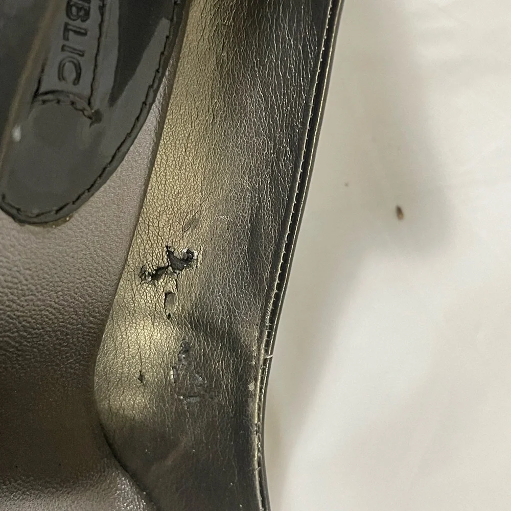 Banana Republic women’s heeled silver shoes size 9.5 - Picture 2 of 9